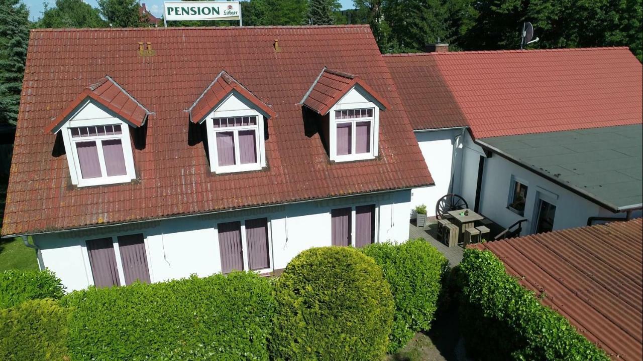 Hotel Pension Zum Lindeneck Lübz Exterior foto